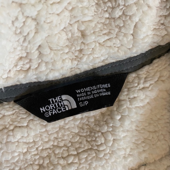 The North Face full zip Sherpa lined jacket - Picture 7 of 8